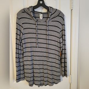 Long sleeve hooded top